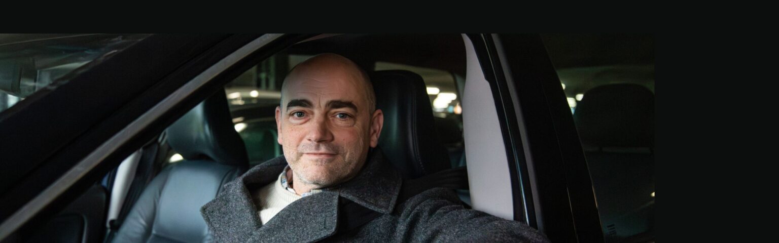 Cover voor Ronald Janus nieuwe hoofdredacteur van Auto Review